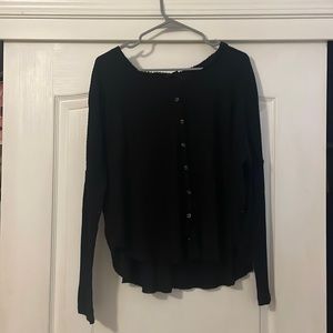 Black over sized thin sweater with buttons